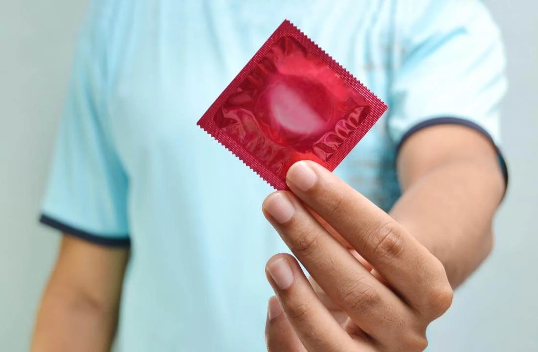 Презервативы - это больше, чем просто безопасный секс. Что нужно знать о них каждому?