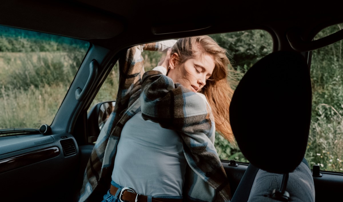 Секс в машине может стать решением проблем в вашей сексуальной жизни: как правильно к нему подготовиться?